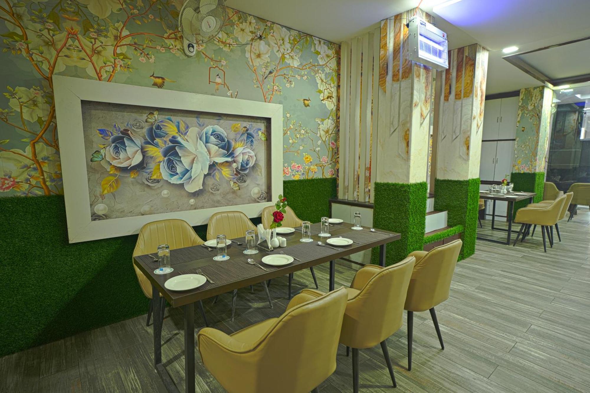 Q Saina S K Regency Rishikesh Otel Dış mekan fotoğraf